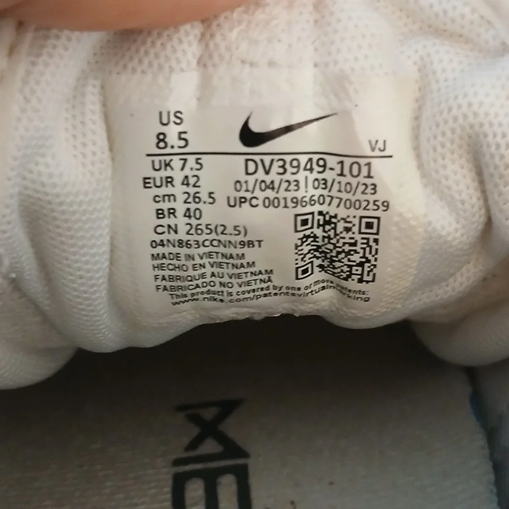 Nike Free Metcon 5 Mens 8.5 White Running Shoes Sneakers DV3949-101
